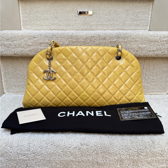 Chanel mademoiselle bag in yellow - Picture 1 of 11